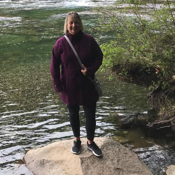 Meet your Posher, Kelly - Picture 1 of 1